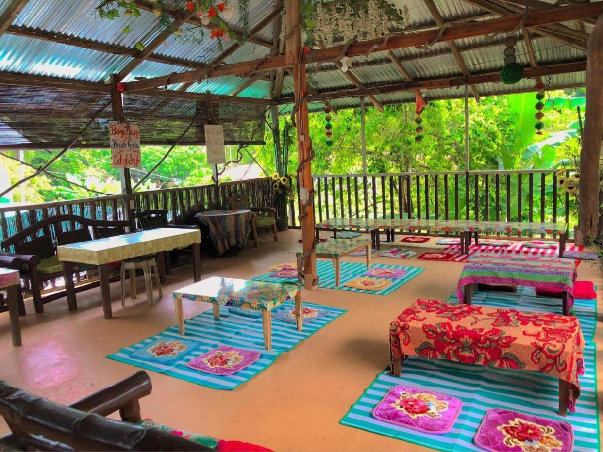 Sun Valley Backpackers Inn El Nido Kültér fotó